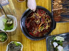 -灌县老妈砂锅串串香(万科红生活广场店)