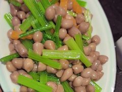 -山河屯铁锅炖(哈西站店)