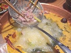 -洱火云南酸菜牛肉火锅(石景山当代商城店)