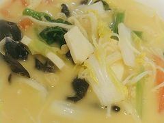 -渝是乎酸菜鱼(龙旗购物中心店)