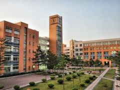 -广东外语外贸大学(白云山校区)