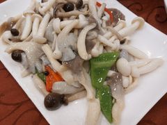 -老大同酒家·糟卤·本帮菜(中山公园店)