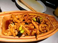 有鱼的鱼香肉丝-额娘·现烙春饼烤鸭(太原总店)