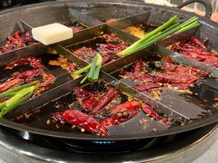 -正贰捌经重庆老火锅(建设路店)