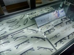 -视野联行眼镜蔡司·依视路官方授权店(顺城店)