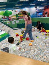 -莫莉幻想儿童乐园(武汉保利广场店)