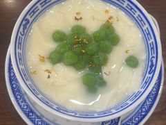 青团冰豆花-蟹上黄·蟹黄面·江南糖水(人民广场店)