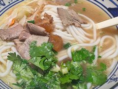 -鑫花溪牛肉米粉(凤凰街创始总店)