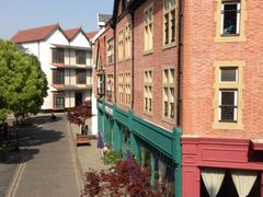 -钟书阁(松江泰晤士小镇店)