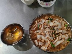 -正宗杨记普洱酸醋米线(总店)