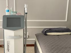 -첫번째 初见美学中心