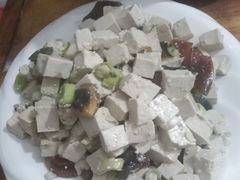 -冯记白土岗辣子鸡