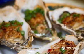 Braised Chicken with Abalone and Oyster