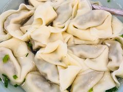 -侬佳蒸菜馆(听潮店)