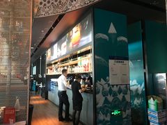 门面-凤凰湘语·湘粤鲜融(浦东旗舰店)