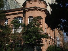 红会老楼建筑转角-复旦大学附属华山医院(总院)
