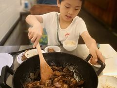 -胡须佬鸡煲四季火锅店(石厦西村直营店)