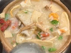 -皮蛋弟砂锅店(总店)