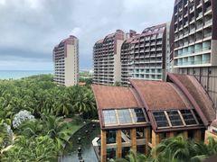 -三亚湾海居铂尔曼度假酒店