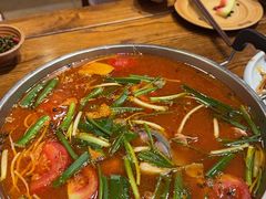 -亮欢寨酸汤鱼(沙冲路店)