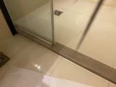 -西安绿地假日酒店