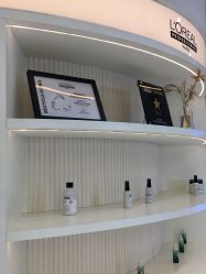 -PE SALON
