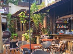 -城墙外BAR
