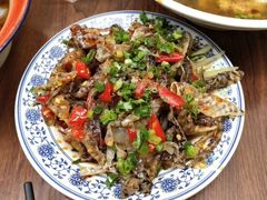 -爆炸头阿姨小四川正宗川味小吃(无任何分店)