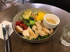 鸡肉牛油果芒果色拉-Wagas沃歌斯(富力广场店)