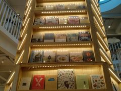 -猫的天空之城概念书店(北戴河蔚蓝海岸店)