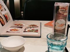 -港丽餐厅(高德置地店)