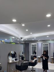 -八佰伴8008星级形象店