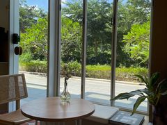 靠窗位-SLOWOOD 咖啡餐食
