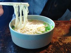 -臻老板牛肉面(光华路SOHO店)