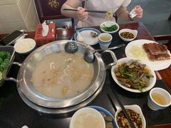 -老来福·非遗酸汤兔(凯旋路店)