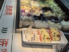 -红渡小香·牛肉麻辣香锅(车站南路店)