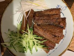 娄府酥骨带鱼-娄三少春饼·烤鸭(合生汇购物中心店)