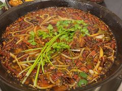 -鸿顺老铁锅美蛙鱼府(解放碑店)