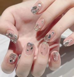 -雅洁美甲美睫