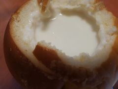 酥皮焗水牛奶菠萝包-雅盛品931海鲜酒家