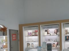 -大连何氏眼科医院