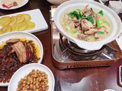 -洈水谣 · 地道荆州松滋菜(菱角湖公园店)