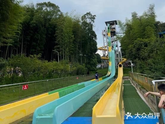 2021年夏季消暑必打卡＃【海上油画世界——长沙乐水魔方】