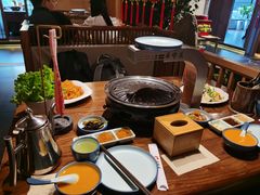 -明洞阿姨·韩式酱蟹烤肉·创意料理(三元桥店)