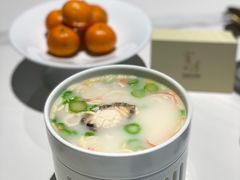鲜鲍翅汤三鲜泡饭-富淳饭店(陆家嘴保利广场店)