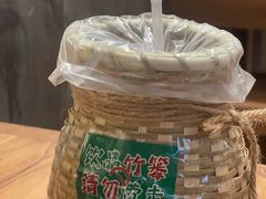 -云阿蛮云南生烫牛肉米线(奉贤路店)