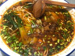 酸汤臊子面-大嘻咹biangbiang面(历史博物馆店)