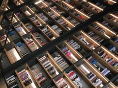 -CGV影城(滨江天街IMAX店)