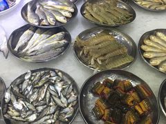 -侬佳蒸菜馆(听潮店)