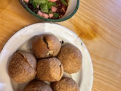 -包整·丝娃娃(一览甲秀楼风景店)